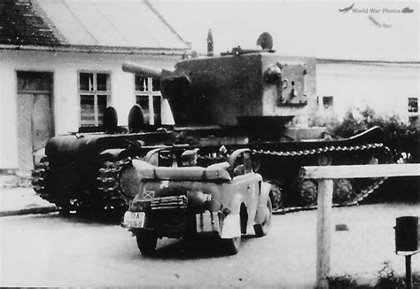 KV-2 tank 4 | World War Photos