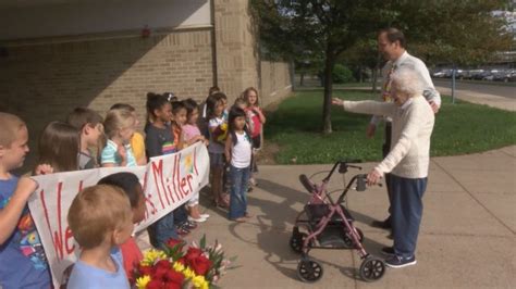 100 Year Old Retired Teacher Returns To The Classroom Wish Tv