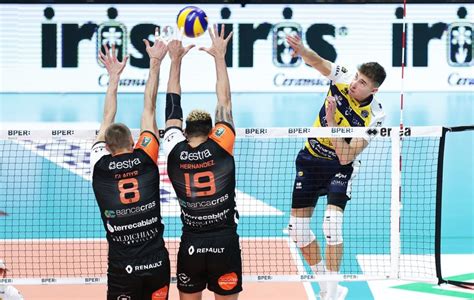 Volley Superlega Siena Sfiora L Impresa Al Pala Panini