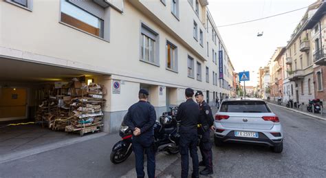 Aggredisce La Compagna E Accoltella Tre Persone Arrestato Un Enne