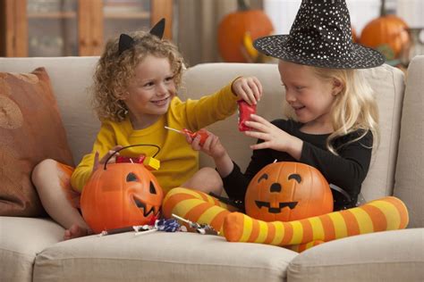 Conseils Utiles Pour Organiser Une Soirée Dhalloween Halloween Zenidees