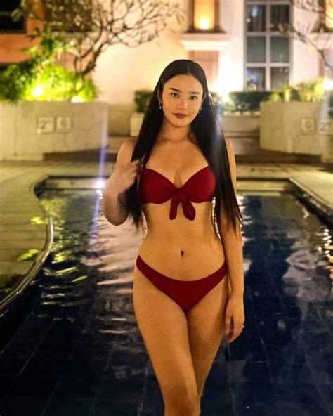 Top Girl Ph Michelle Cesario Pool Photos In Maroon Two Piece Bikini