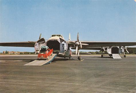 Bristol 170 Superfreighter Mk 32 C N13127 G AMWB British A Flickr