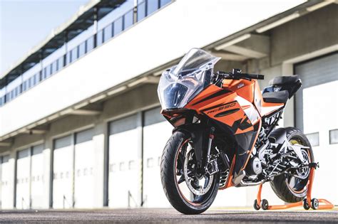 KTM RC 390 Test 2022