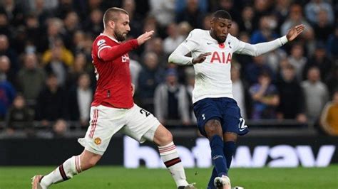 Liga Inggris Luke Shaw Tandatangani Perpanjangan Kontrak Di