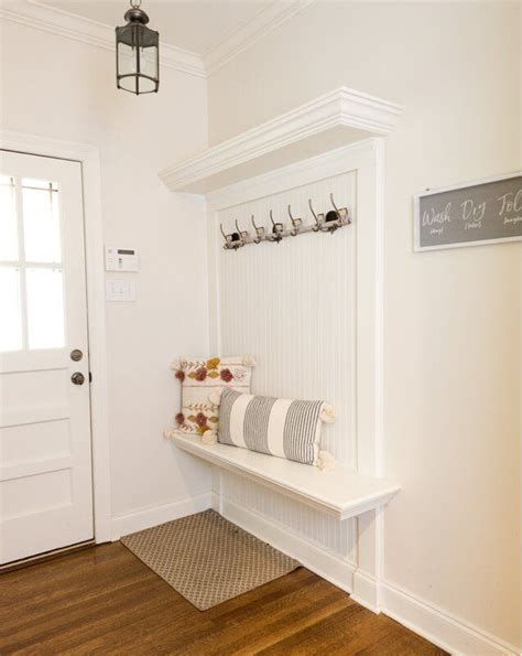 Farmhouse Foyer Design Photo By Wayfair Wayfair Narrow Hallway