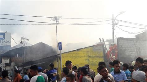 Video Sejumlah Warung Makan Di Kemayoran Terbakar Wartakotalive