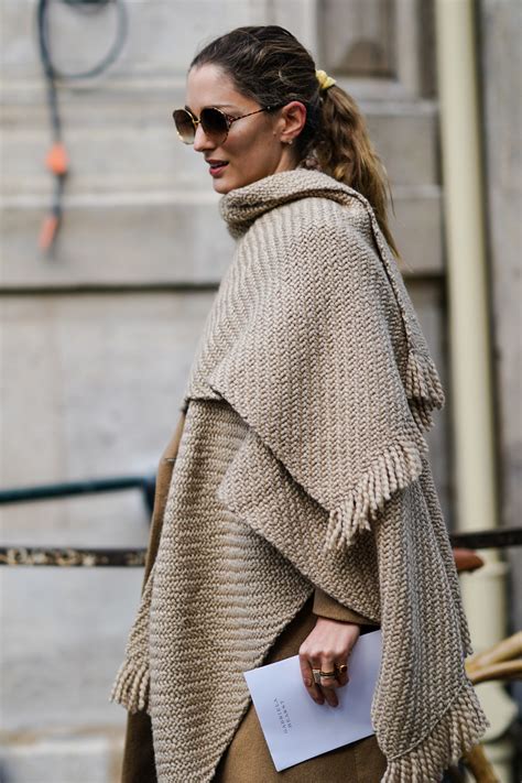 El poncho calientito es la prenda en tendencia boho más elegante para