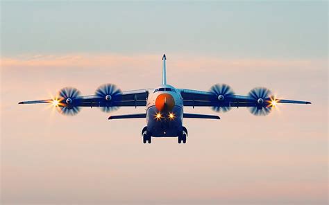 Antonov An 70 Transporte de cuatro motores avión gris Aviones