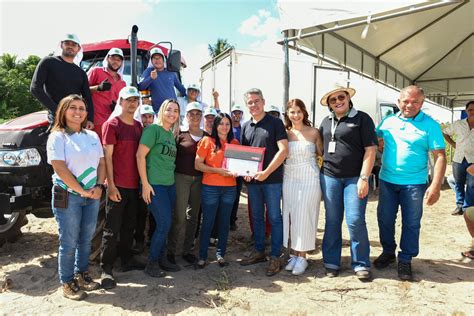 Senador Alessandro Investe Mais De R Milh O Na Agricultura