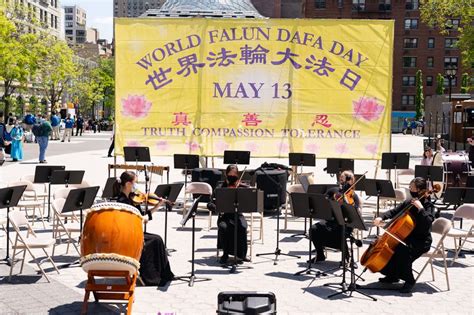 New York Residents Praise Falun Dafa Day Celebrations At Union Square