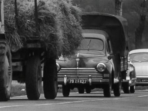 Imcdb Org Peugeot Camionnette B Ch E In Cinq Colonnes La