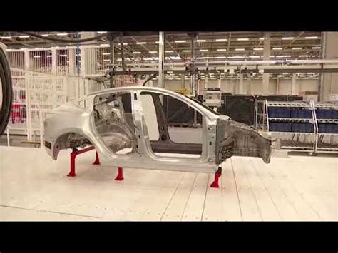 Tesla S New Factories Losing Billions Says Musk EXCELSIO News