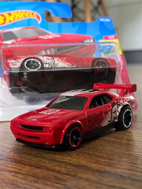 Hot Wheels Dodge Challenger Drift Car