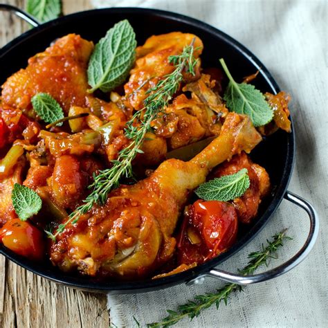 Recette poulet sauté à la portugaise dit aussi aux tomates Marie Claire