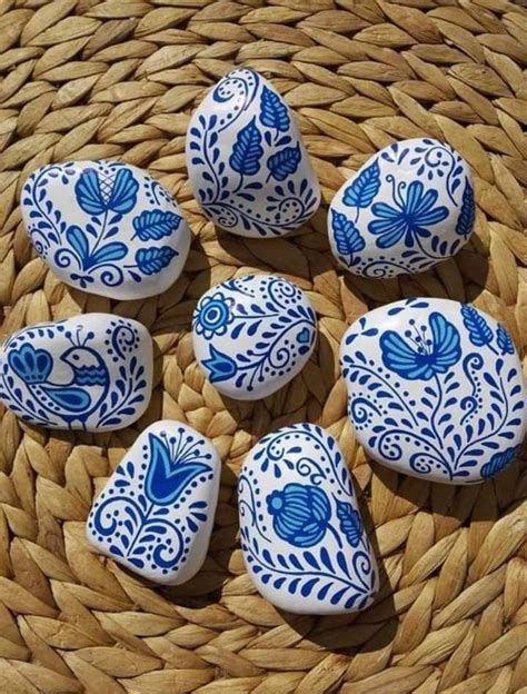 Pin By Barbra Colburn On Rocks Stone Painting Hand Painted Stones