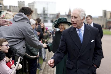 El Rey Carlos Iii Reaparece En La Misa De Pascua En Windsor Fotos