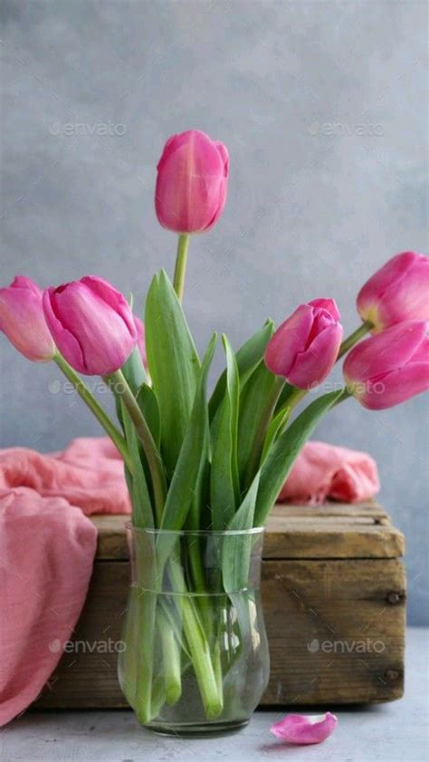 Pin By Irena On Flowers Tulips In Vase Pink Tulips Bouquet Tulip