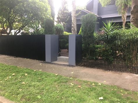 Vertical Timber Or Aluminium Batten Fence Ballarat Adroit Fencing And