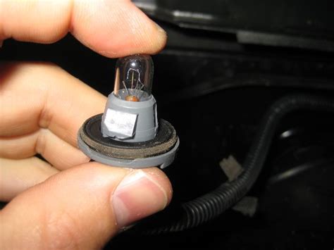 Chevrolet Silverado License Plate Light Bulbs Replacement Guide