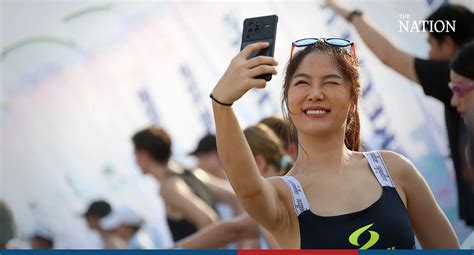 Over 4 000 Runners Join International Pattaya Bikini Run
