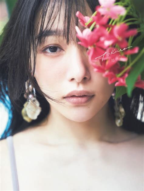 「桜井日奈子10周年記念写真集 鴇色」 96金発売！ 発売記念お渡し会も開催！！trend News Caster Goo ニュース