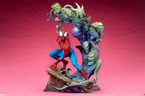 Marvel Premium Format Spider Man Statue