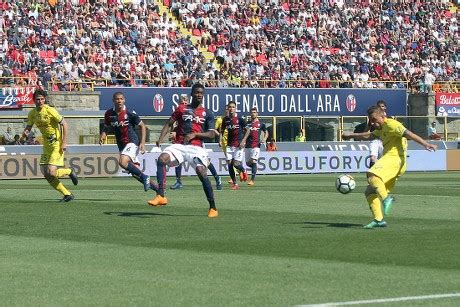 Bolognas Simone Verdi Celebrates Scoring During Editorial Stock Photo