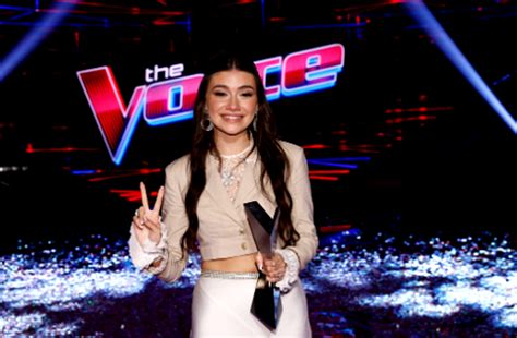 The Voice Gina Miles Is Crowned The Season Winner