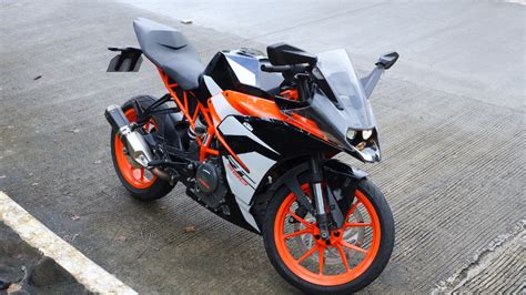 2018 KTM RC 390 Review Price Photos Features Specs