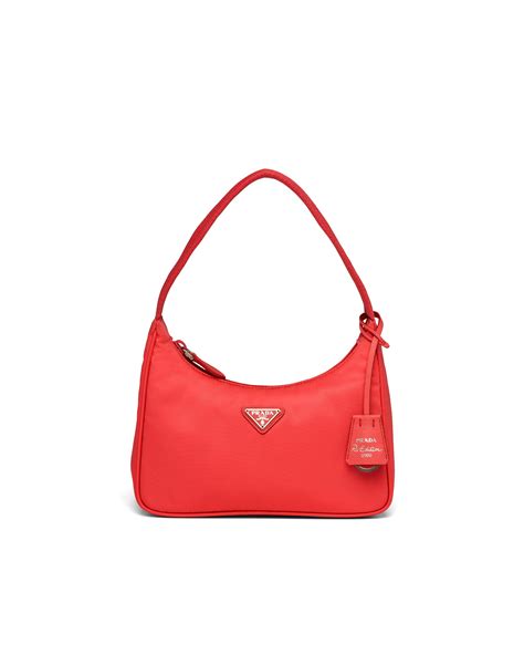 Prada Synthetic Re-edition 2000 Nylon Mini Bag in Red - Lyst