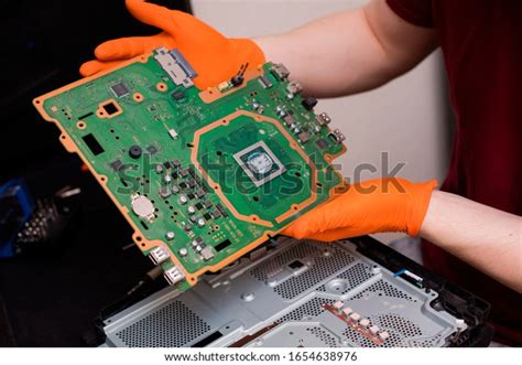 115 Repair Playstation Images, Stock Photos, 3D objects, & Vectors ...