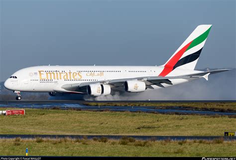 A Eoz Emirates Airbus A Photo By Pascal Maillot Id