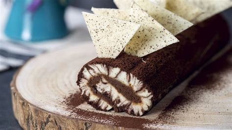 Chocolate Mocha Hurricane Swiss Roll Youtube