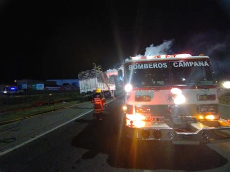 Campana Noticias Se Incendia Un Cami N Que Transportaba Carb N