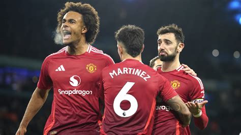 Manchester United Stun Manchester City In Dramatic Comeback Win In