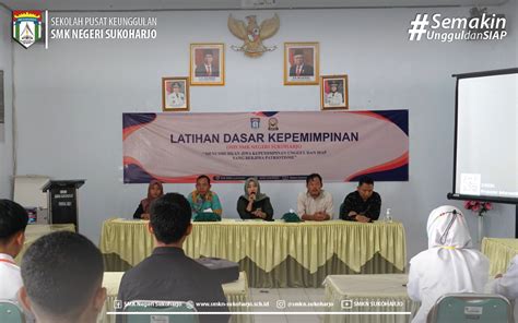 Latihan Dasar Kepemimpinan Bagi Peserta Didik Smk Negeri Sukoharjo