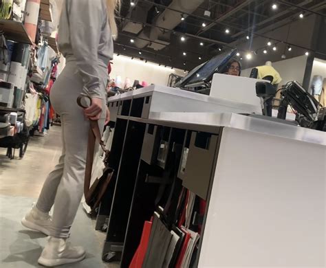 Blonde Pawg Spandex Leggings Yoga Pants Forum