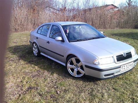 Skoda octavia 1,6 SR - Billeder af biler - Uploaded af Møsen