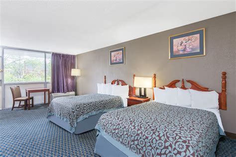 Days Inn by Wyndham Arlington Pentagon | Arlington, VA Hotels