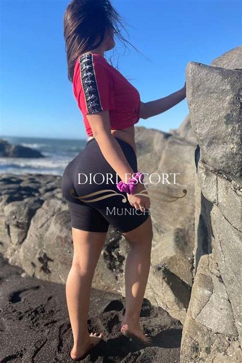 Dulce Big Tits Escort Girl For Prostate Massage I Diori Escort