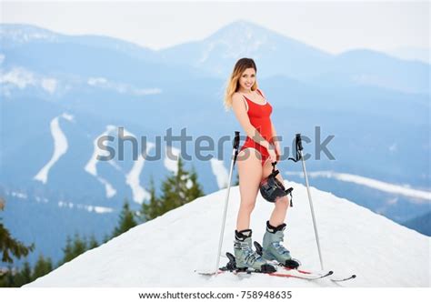 264 Naked skier Bilder stockbilder 3D föremål och vektorer Shutterstock