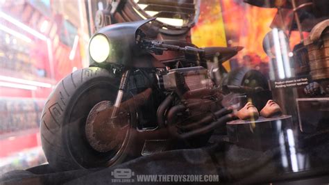 Hot Toys The Batman蝙蝠俠蝙蝠俠 蝙蝠訊號燈 實物樣辦登場 Toys Zone D 玩具兄弟 Figures Price List Reviews