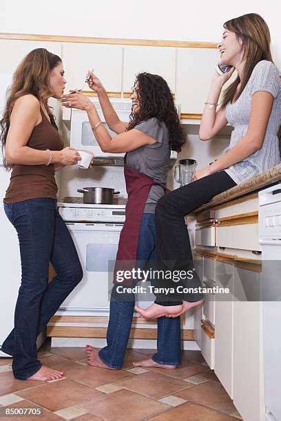 Latina Woman Barefoot Stock Fotos Und Bilder Getty Images