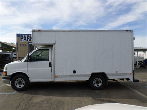 Commercial Equipment For Sale 2003 Chevrolet Express 3500 Box Truck In