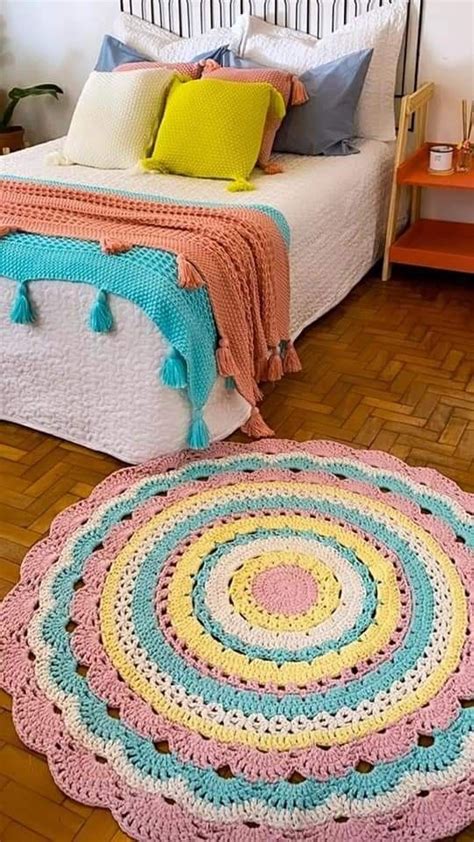 Pin By Clau Zovak On Alfombras Crochet Rug Patterns Crochet Carpet