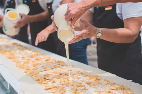 Gastronomía alemana shows y patio cervecero se viene la Fiesta del