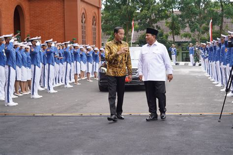 Presiden Ri Jokowi Widodo Didampingi Menhan Prabowo Subiyanto Resmikan