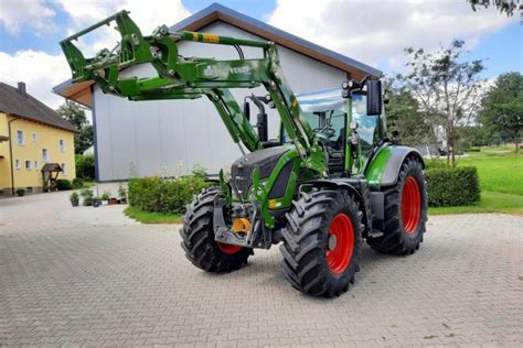 Fendt 516 Vario S4 Profi mit Frontlader Cargo 4X80 für 141 000 Euro