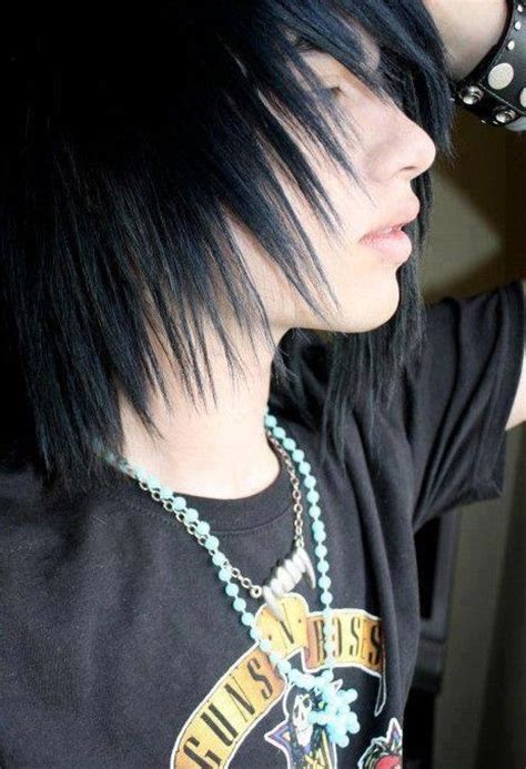 Emo Hairstyles For Trendy Guys Emo Guys Haircuts Pretty Designs